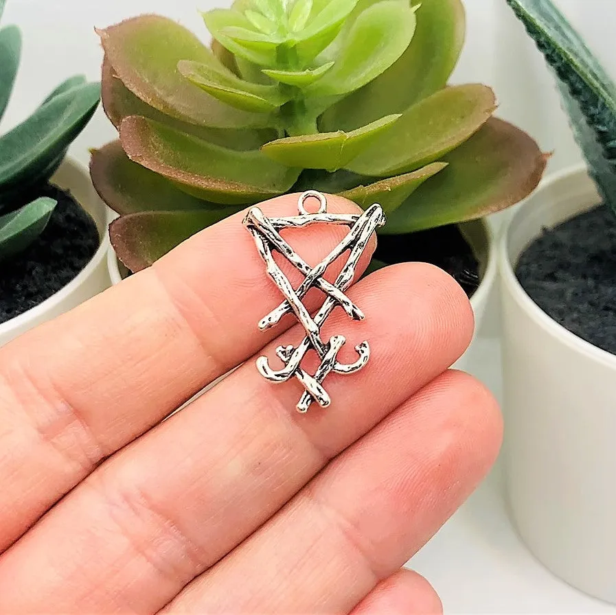 1, 4, 20 or 50 Pieces: Silver Branch Lucifer Sigil Satan Pendants