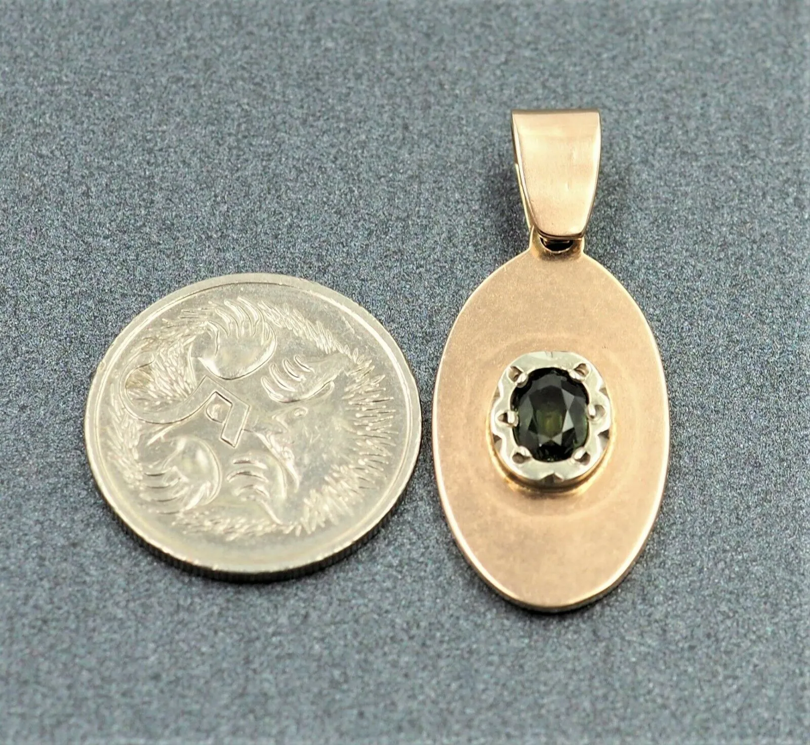 9ct Yellow & White Gold Green Sapphire Pendant