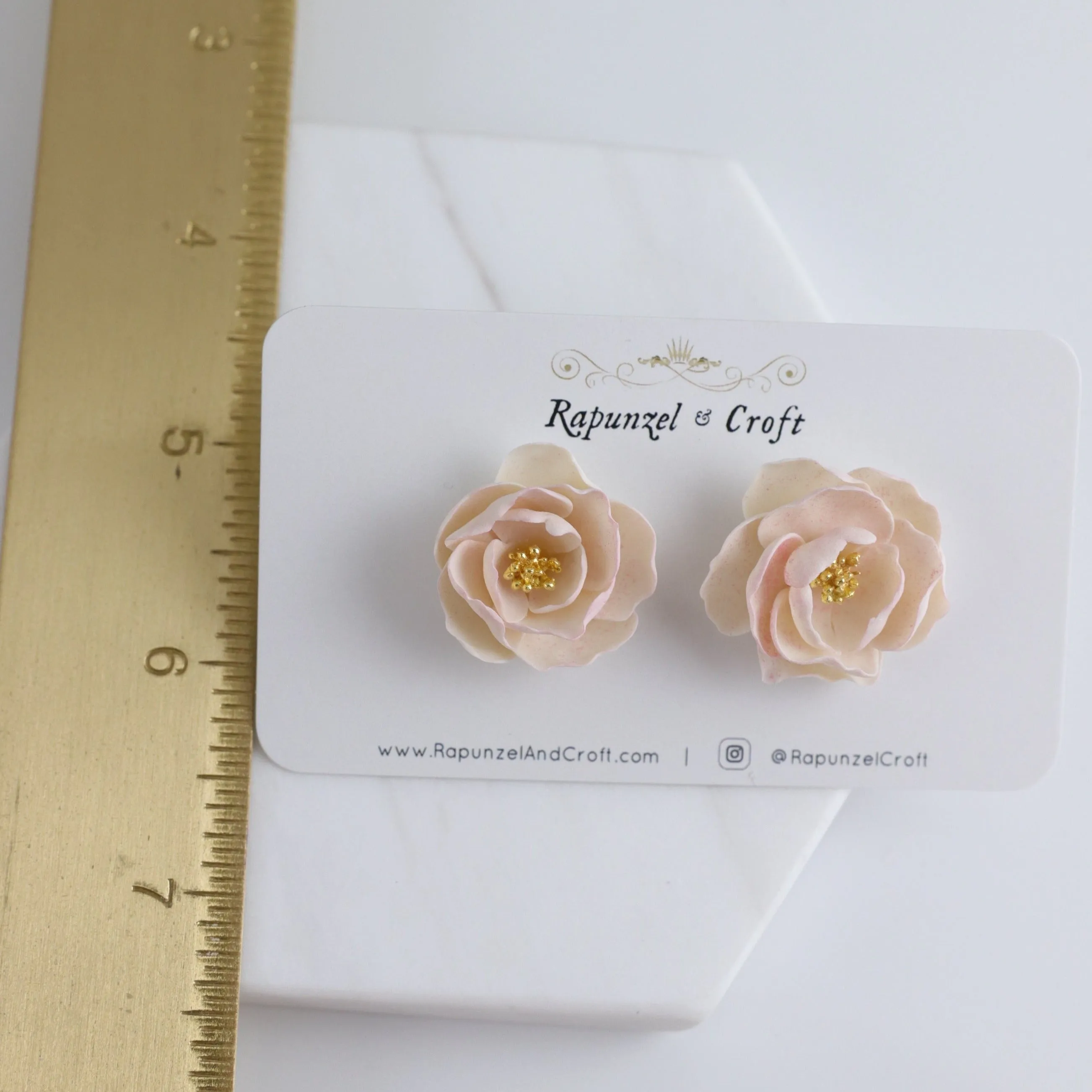 ARIA Flower studs