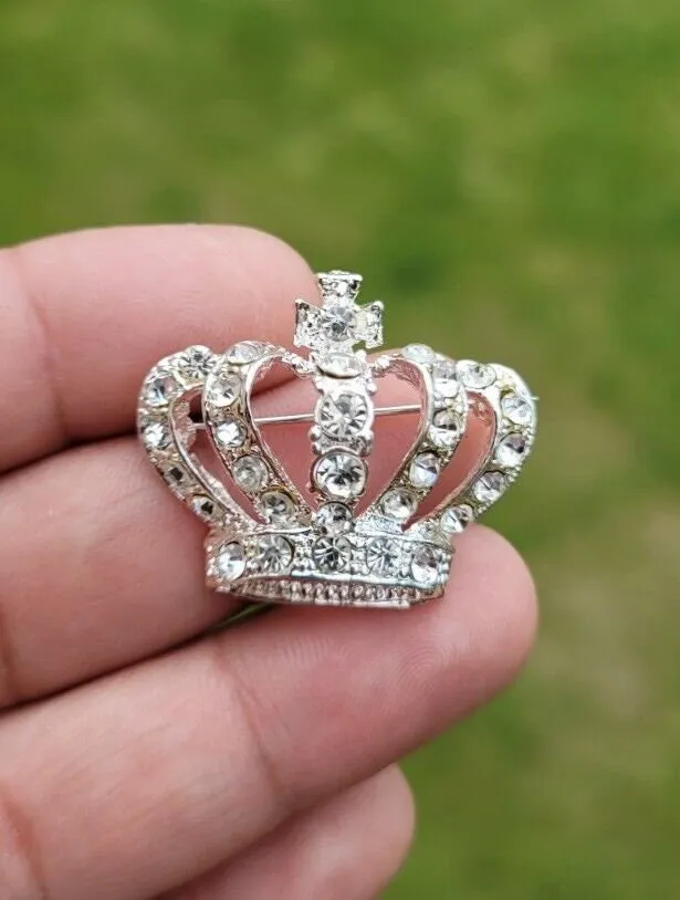 Crown brooch vintage look queen broach silver plated celebrity design pin k46