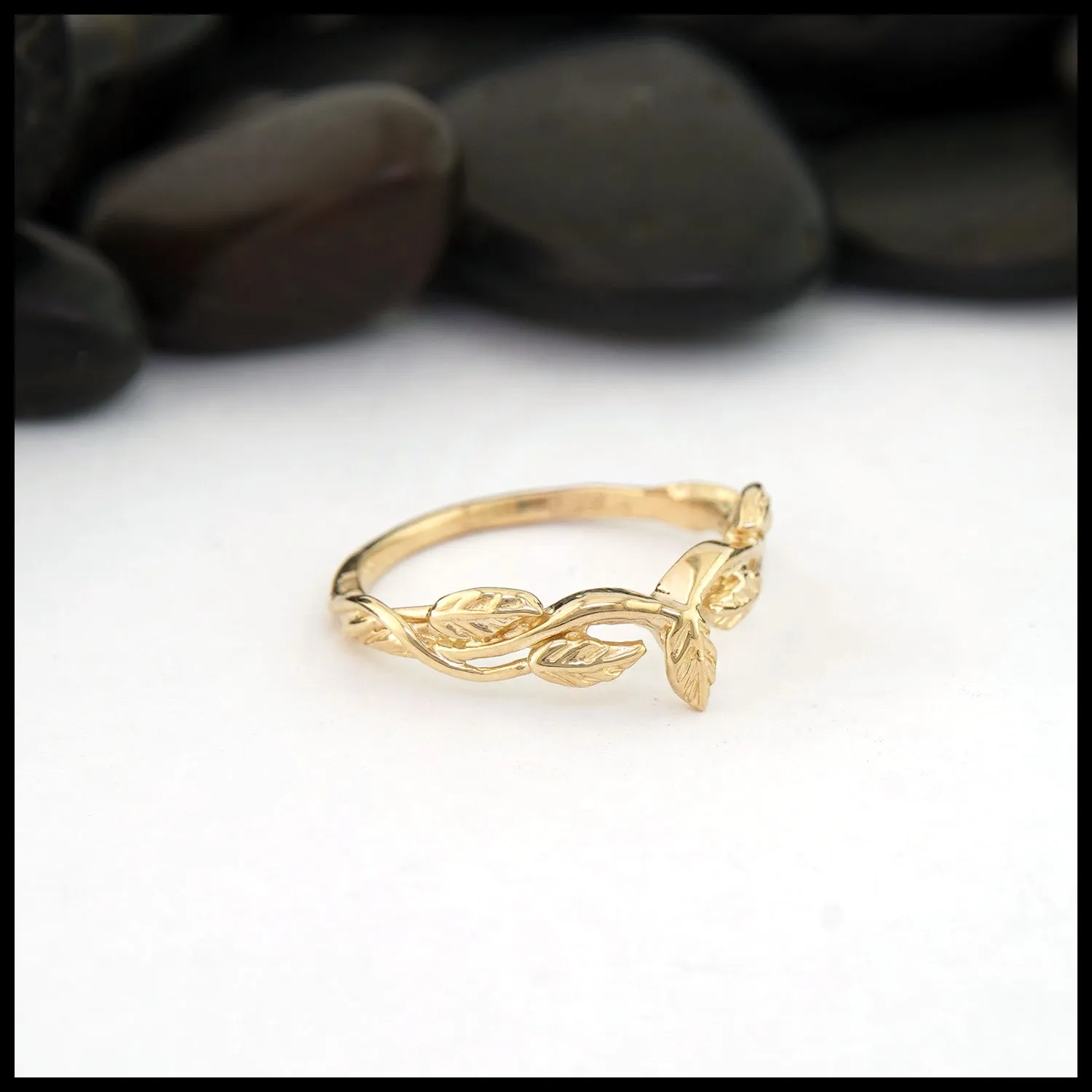 Leaf and Vine Wedding Set in 14K Yellow Gold