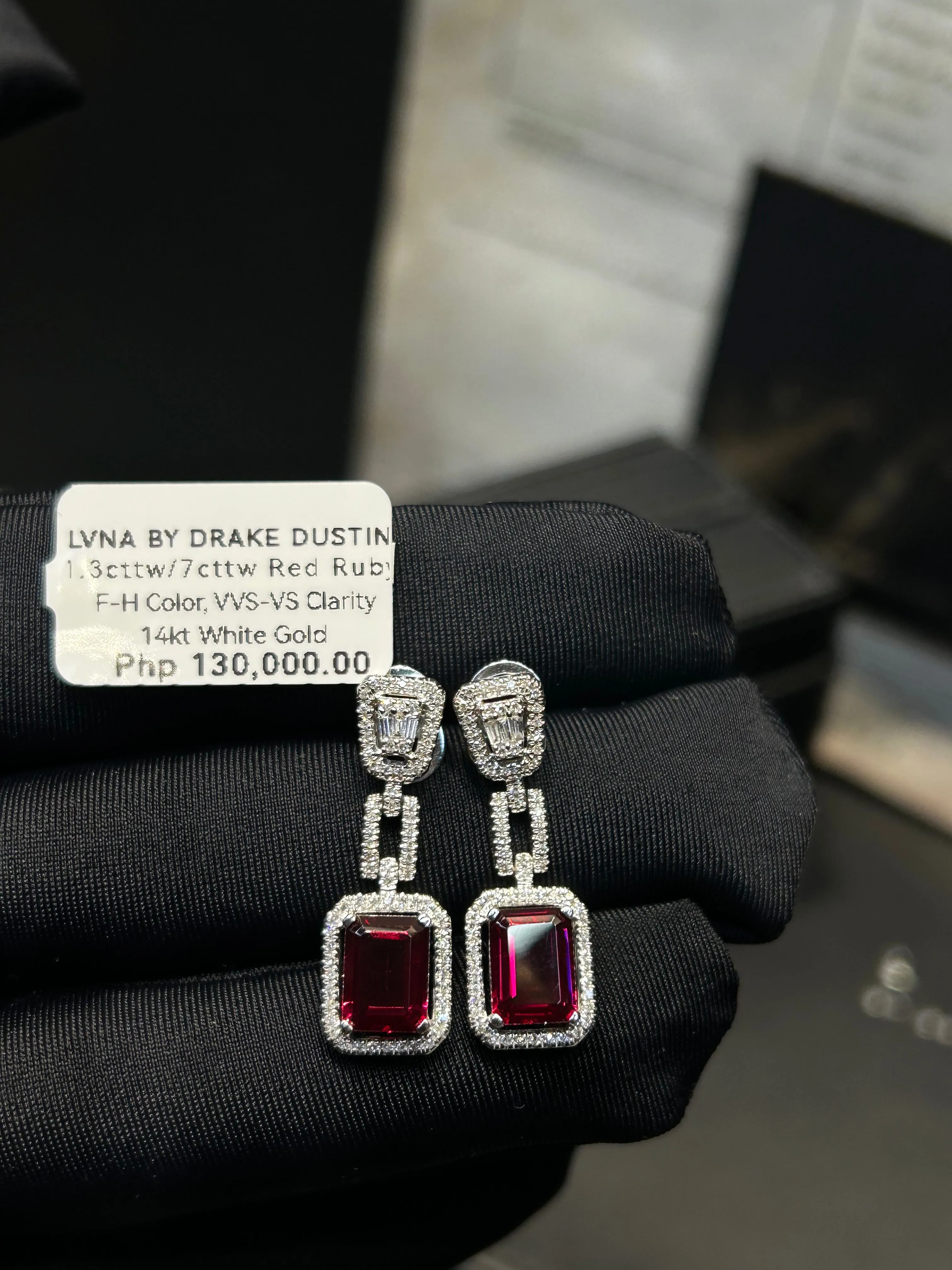 #LVNA2024 | Chain Emerald Red Ruby Gemstones Diamond Earrings 14kt