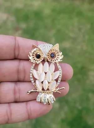 Owl brooch vintage look gold plated celebrity broach queen royal pin u3 opal new