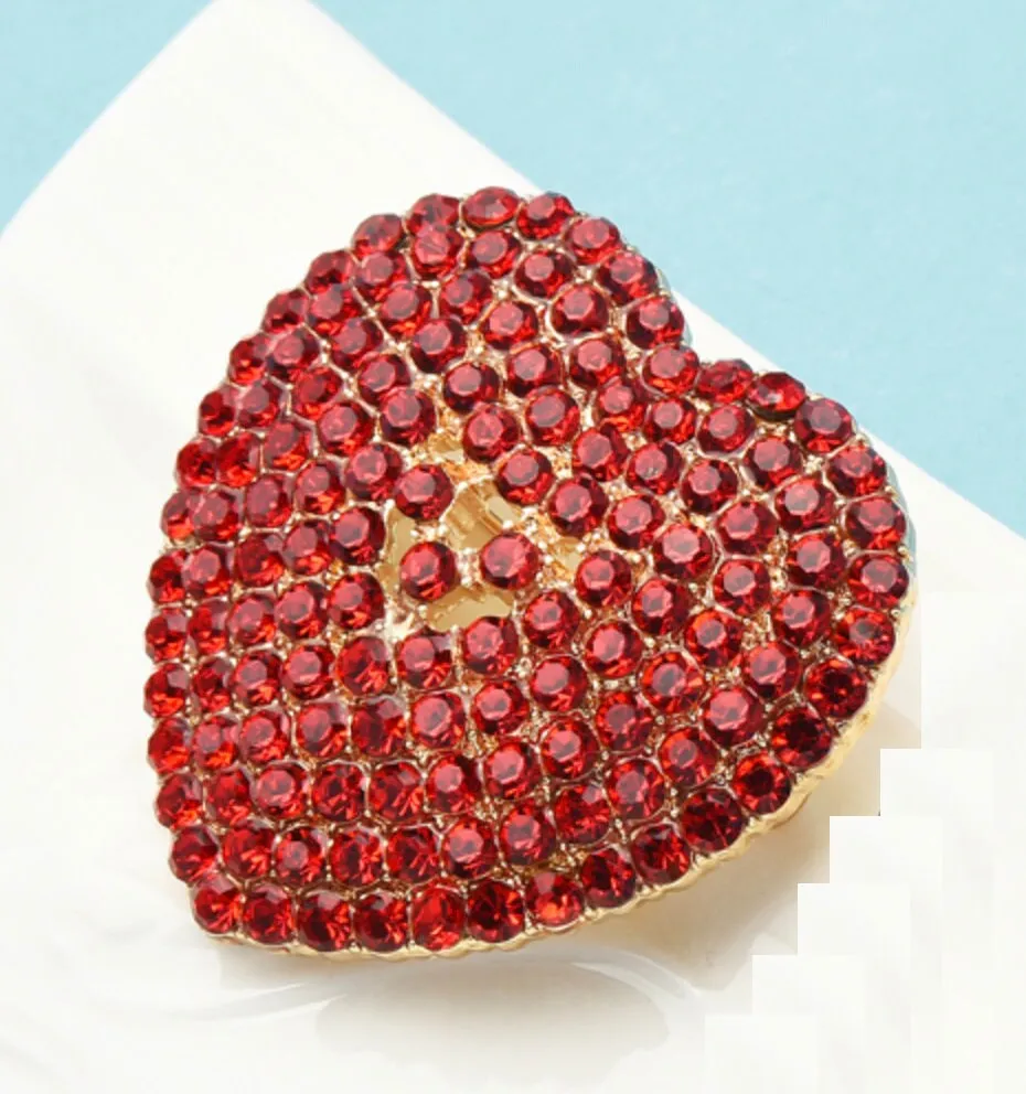 Red Heart Celebrity Brooch Stunning Vintage Look Retro Style Love Broach Pin D3R