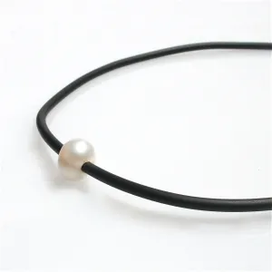 Sally Pearl Neoprene Necklace