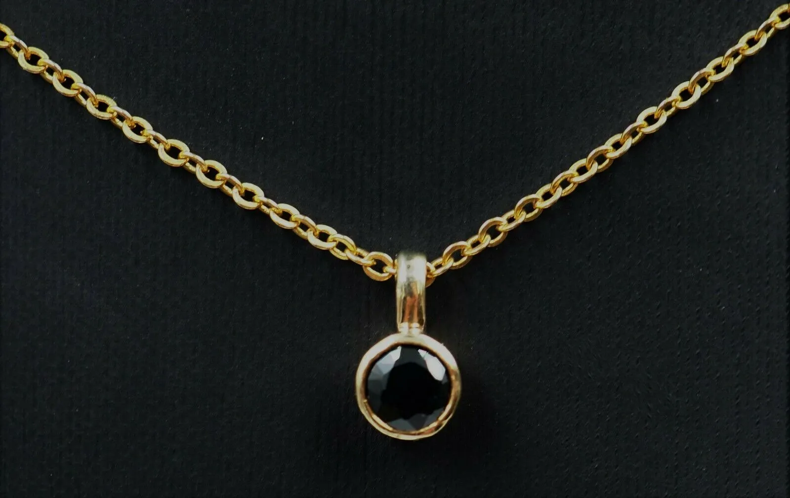 Sapphire Pendant 9ct Yellow Gold Gemstone Necklace Fine Jewellery