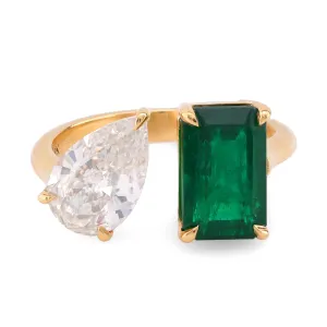 Vintage 2.33 Carat Emerald Diamond 18K Yellow Gold Toi Et Moi Ring