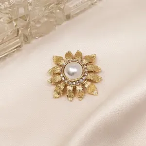 Vintage Style Sunflower Pearl Brooch